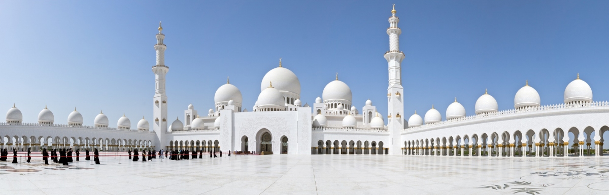 Sheikh Zayed Moschee Abu Dhabi Panorama (Michael Eichler / stock.adobe.com)  lizenziertes Stockfoto 
License Information available under 'Proof of Image Sources'